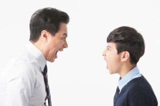 나 때는 말이야~ 소통 가로막는 ‘꼰대’의 심리